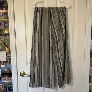 Designed linen pants